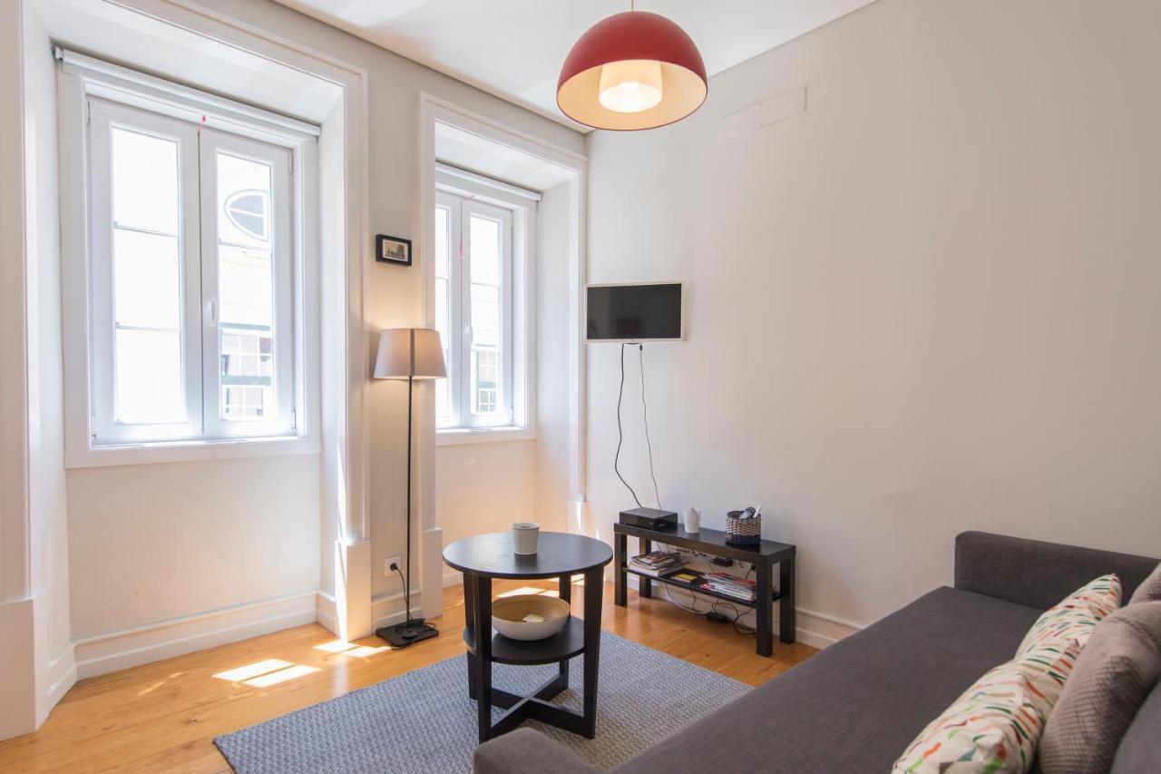 דירות ליסבון Cozy Flat In The Heart Of Alfama מראה חיצוני תמונה