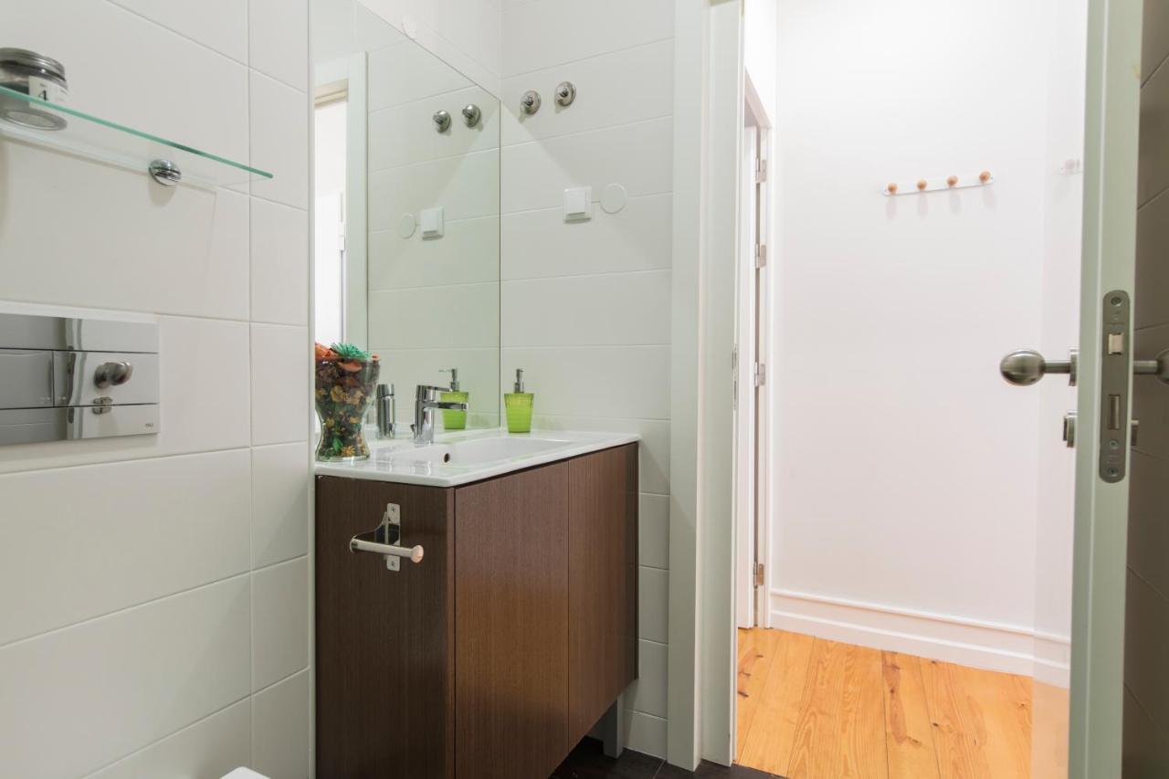 דירות ליסבון Cozy Flat In The Heart Of Alfama מראה חיצוני תמונה