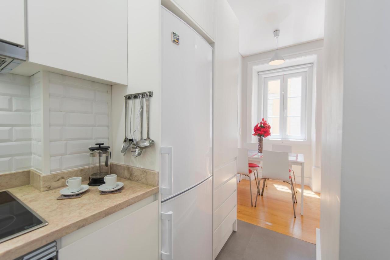 דירות ליסבון Cozy Flat In The Heart Of Alfama מראה חיצוני תמונה